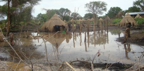 መንግሥት ከቀያቸው ያፈናቀላቸው ነዋሪዎች Government displace people 