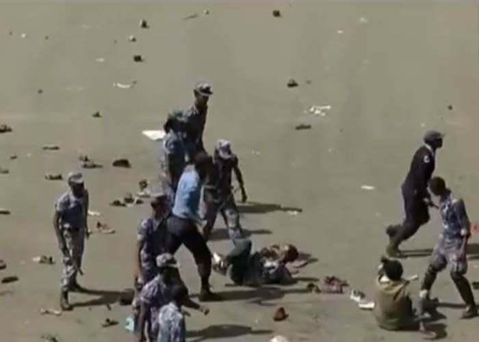 ፌዴራል ፖሊስ በሊቢያ የተገደሉትን ኢትዮጵያውያኖች አስመልክቶ ለኀዘን የወጡትን ሲደበድብ