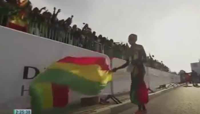 ወርቅነሽ ደገፋ ሰንደቃላማችንን ስትጥል ወርቅነሽ ደገፋ