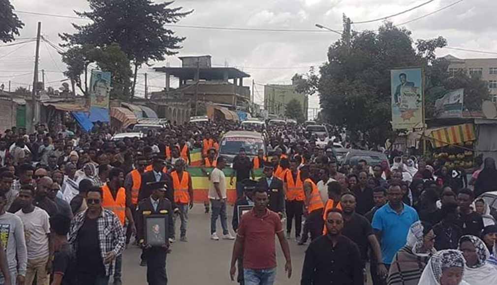 Thousends gather at funeral for 2 youngster killed in 22, Addis Abab. (January 6, 2020)
