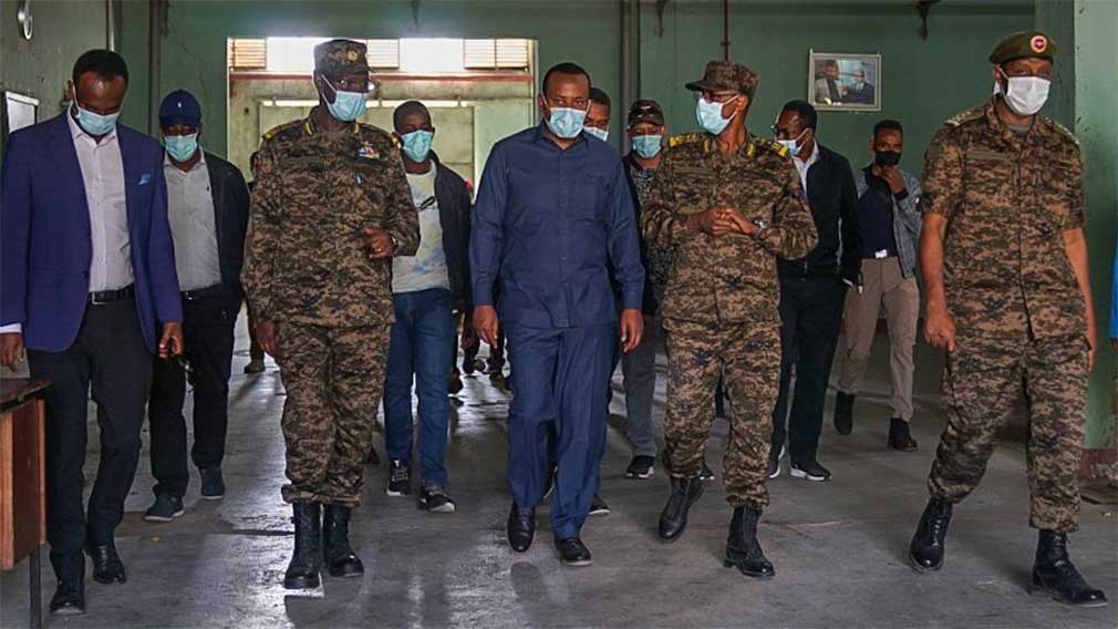 ጠቅላይ ሚኒስትር ዶ/ር ዐቢይ አሕመድ “ሆሚቾ አሙኒሽን ኢንጂነሪንግ ኢንዱስትሪ” በጎበኙበት ወቅት